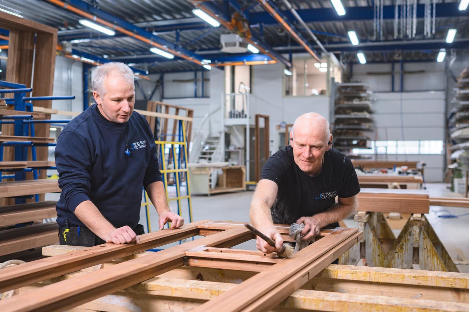 Productie van kozijnen in de werkplaats