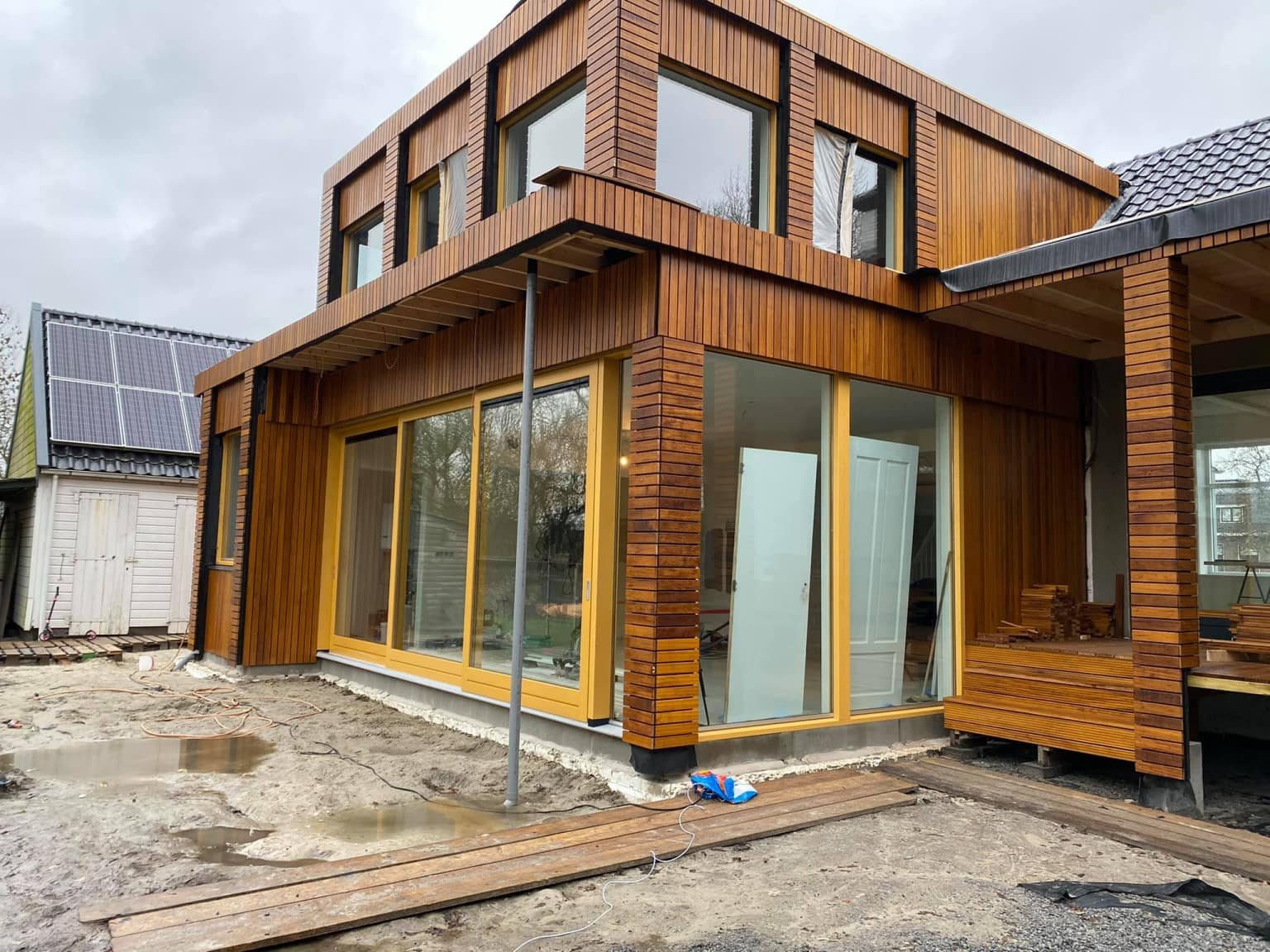 Woning met nieuwe kozijnen en schuifpui